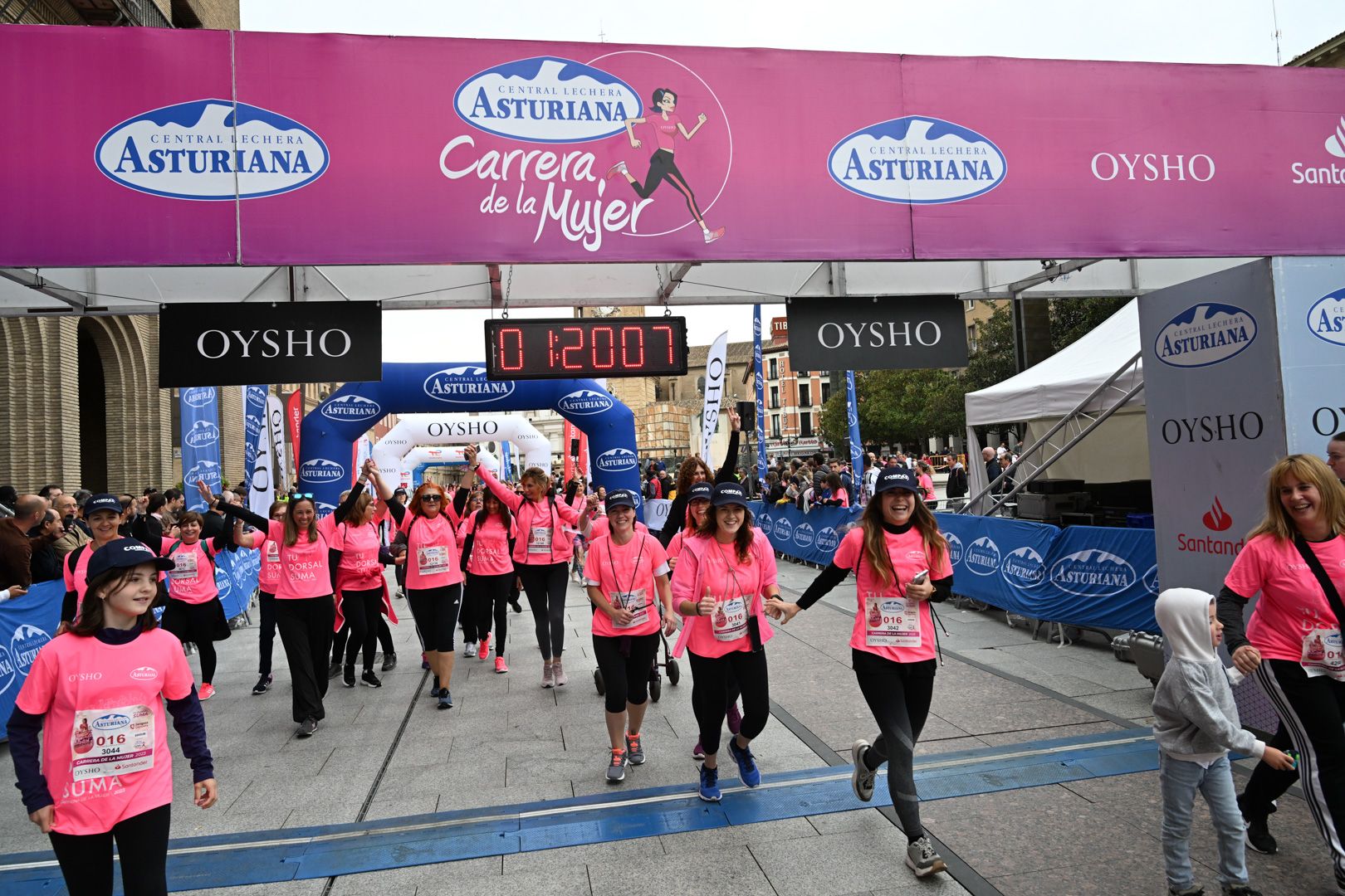 Todas las fotos de la Carrera de la Mujer de Zaragoza 2023. 7904