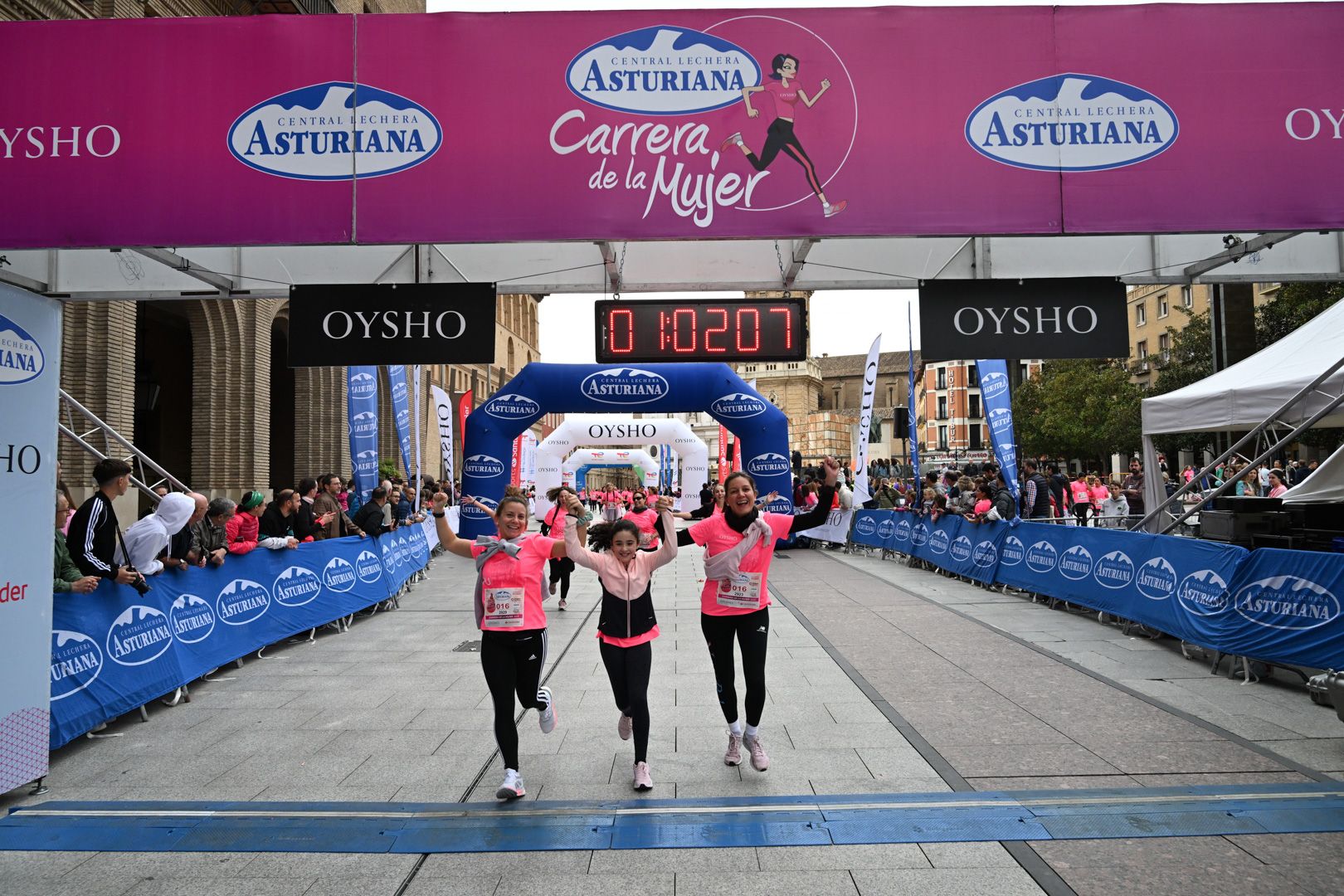 Todas las fotos de la Carrera de la Mujer de Zaragoza 2023. 6464