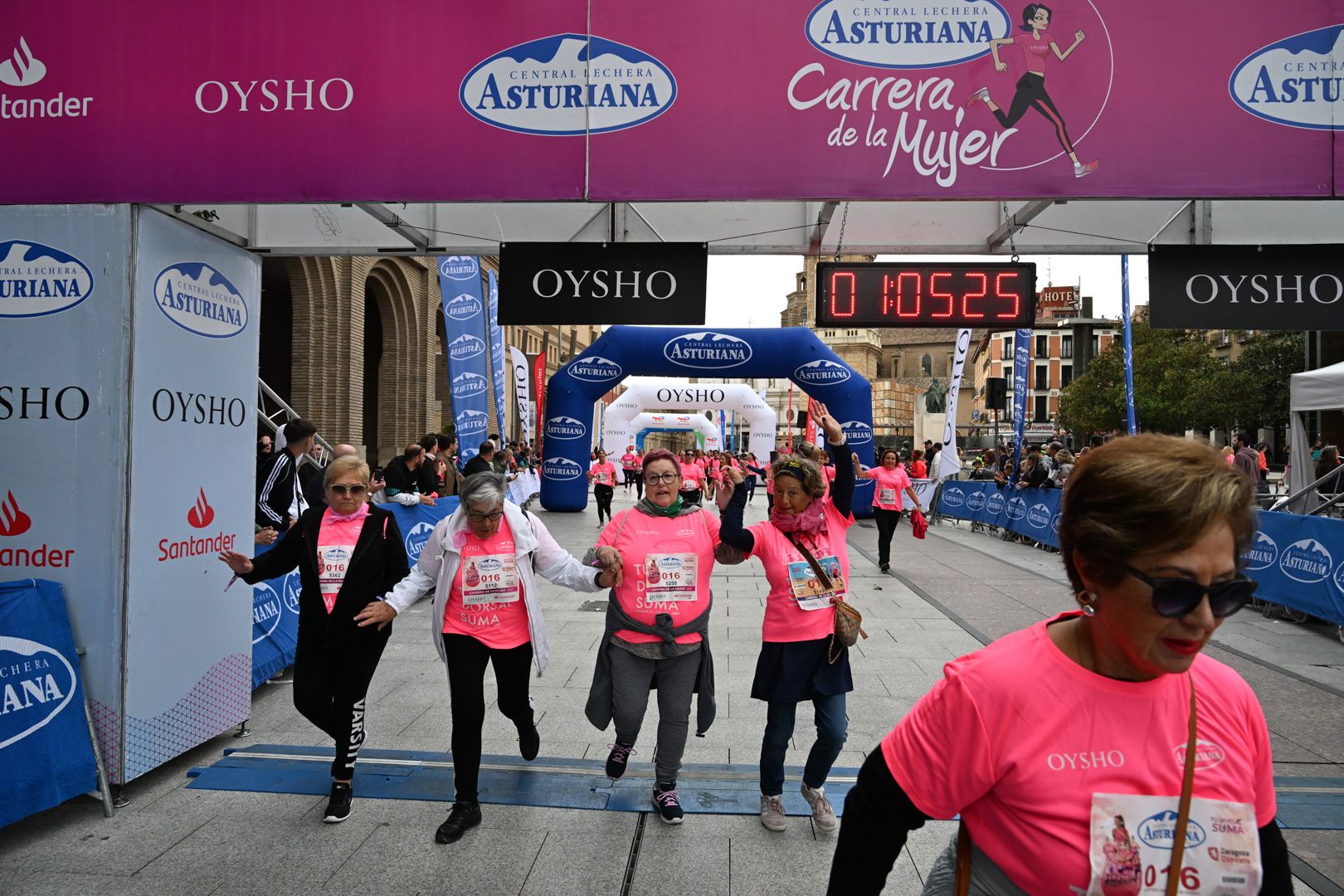 Todas las fotos de la Carrera de la Mujer de Zaragoza 2023. 6692