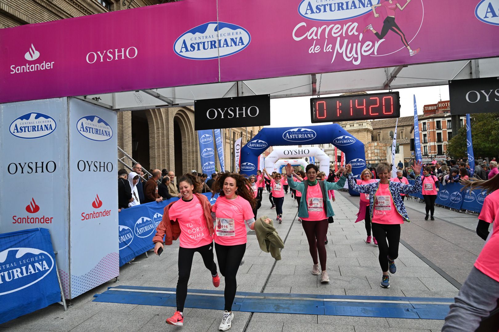 Todas las fotos de la Carrera de la Mujer de Zaragoza 2023. 7424