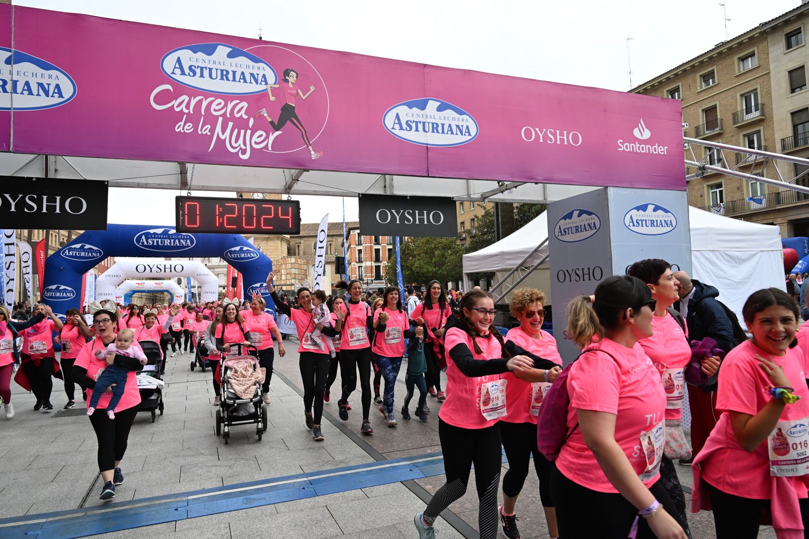 Todas las fotos de la Carrera de la Mujer de Zaragoza 2023. 7921