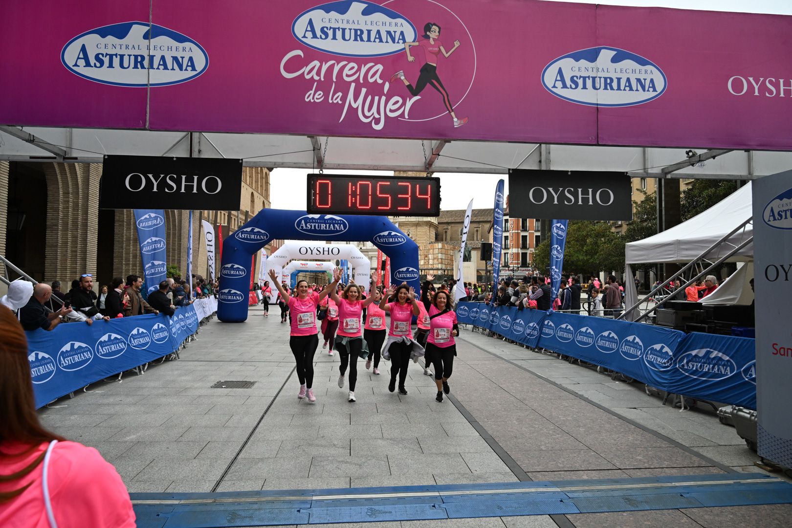 Todas las fotos de la Carrera de la Mujer de Zaragoza 2023. 6704