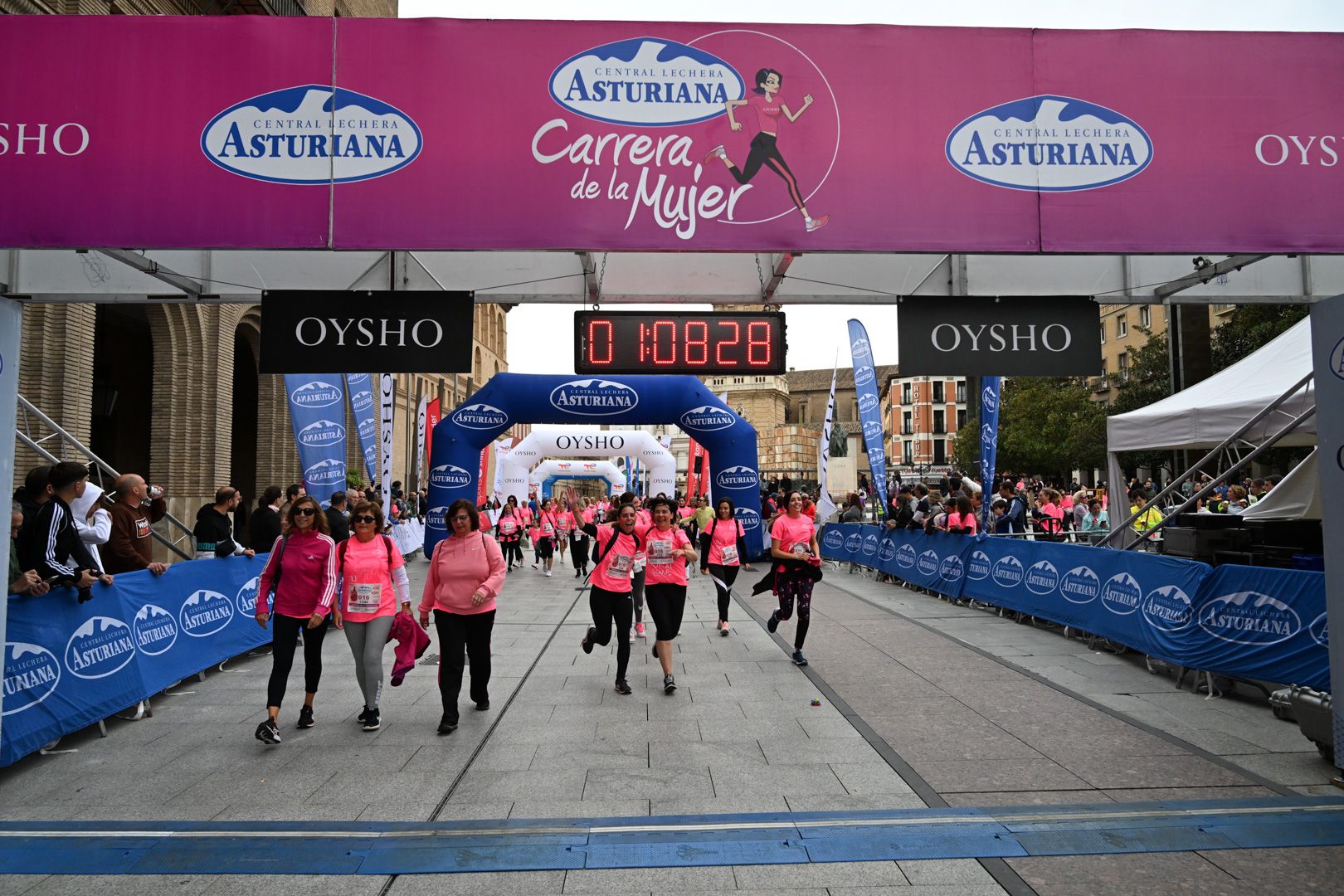 Todas las fotos de la Carrera de la Mujer de Zaragoza 2023. 6952