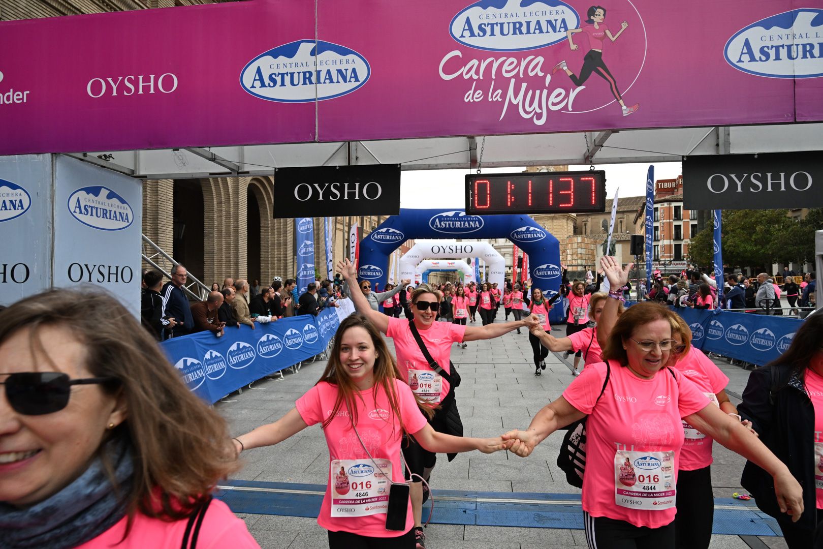 Todas las fotos de la Carrera de la Mujer de Zaragoza 2023. 7196