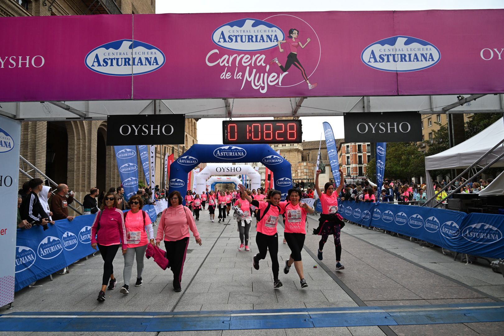 Todas las fotos de la Carrera de la Mujer de Zaragoza 2023. 6954