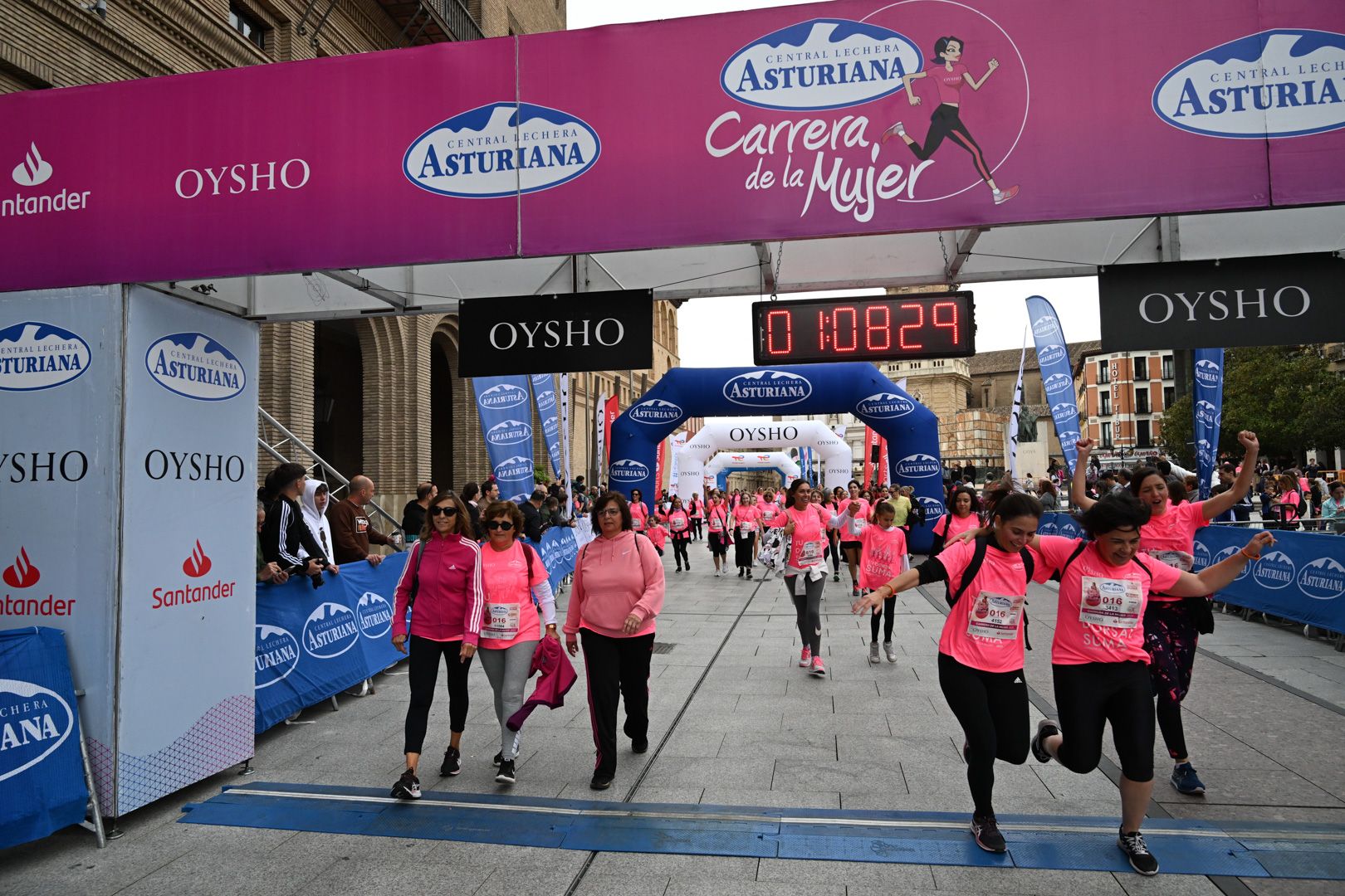 Todas las fotos de la Carrera de la Mujer de Zaragoza 2023. 6955