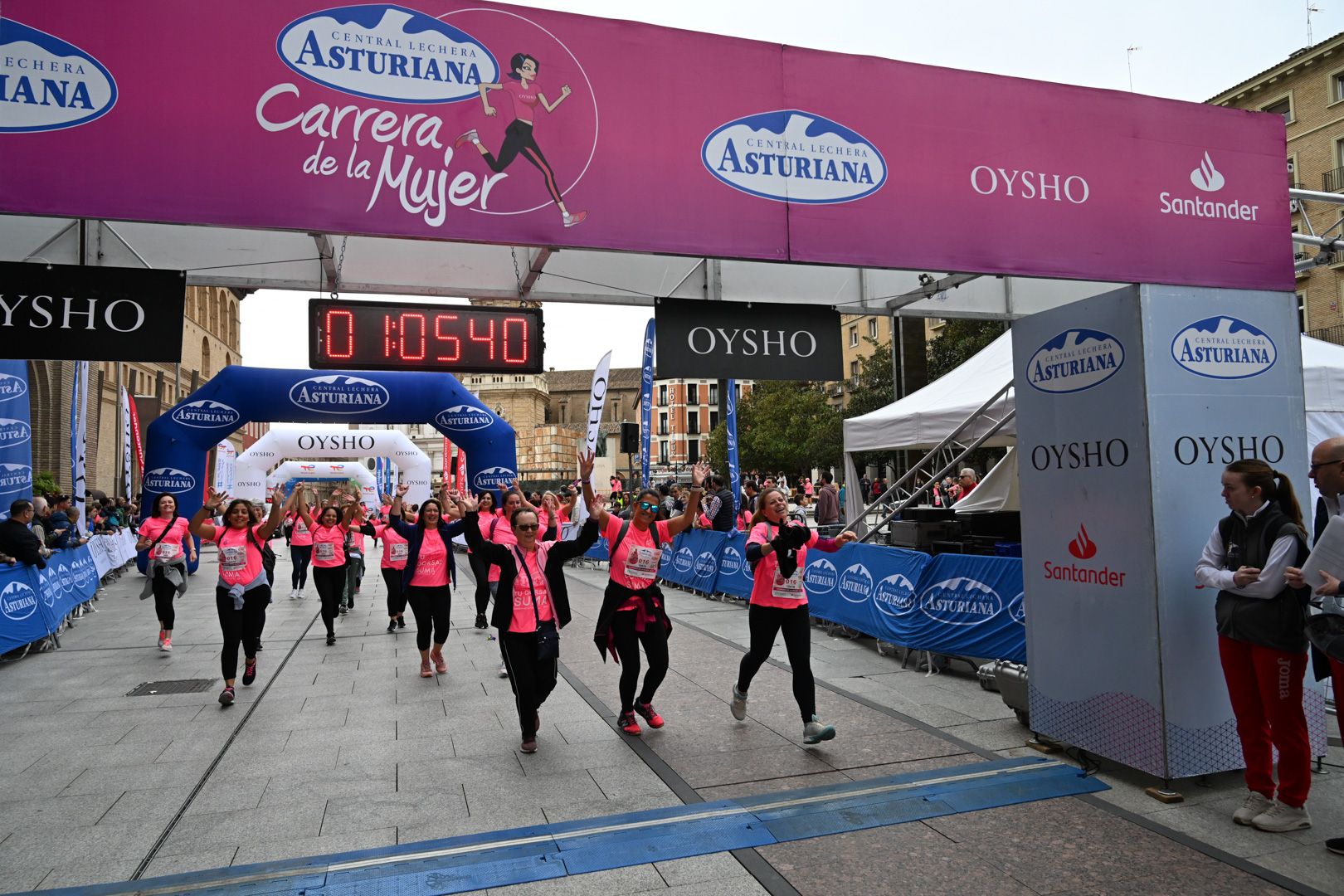 Todas las fotos de la Carrera de la Mujer de Zaragoza 2023. 6712