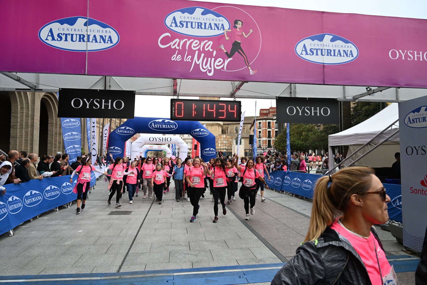Todas las fotos de la Carrera de la Mujer de Zaragoza 2023. 7442