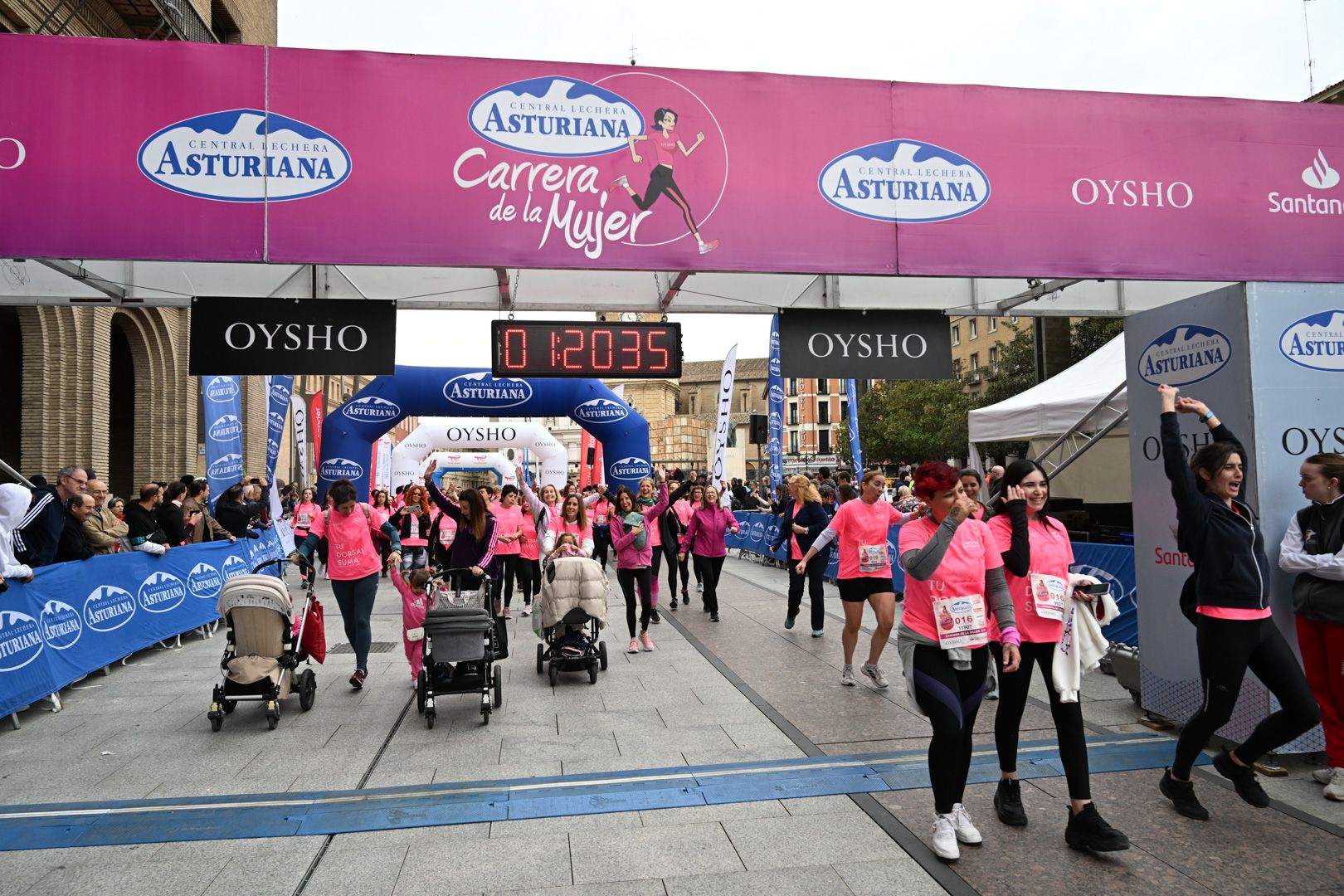 Todas las fotos de la Carrera de la Mujer de Zaragoza 2023. 7934