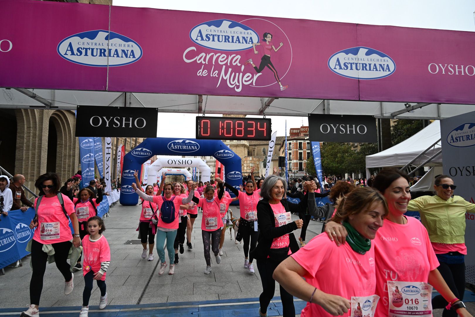 Todas las fotos de la Carrera de la Mujer de Zaragoza 2023. 6962