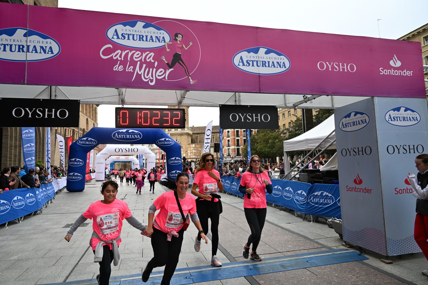 Todas las fotos de la Carrera de la Mujer de Zaragoza 2023. 6492