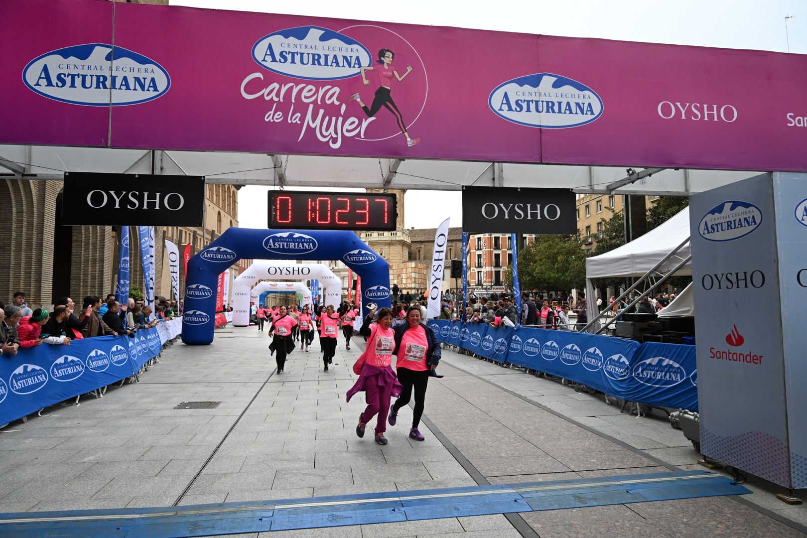 Todas las fotos de la Carrera de la Mujer de Zaragoza 2023. 6494