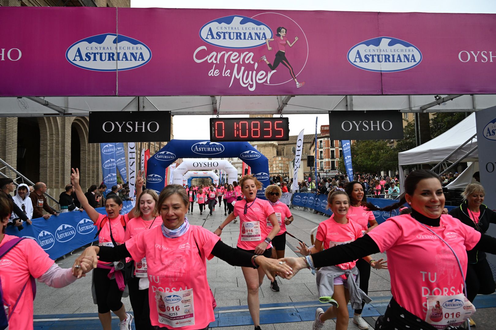 Todas las fotos de la Carrera de la Mujer de Zaragoza 2023. 6966