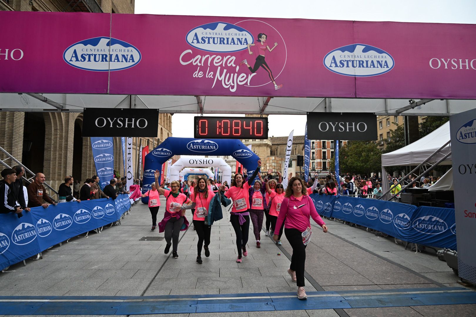 Todas las fotos de la Carrera de la Mujer de Zaragoza 2023. 6969