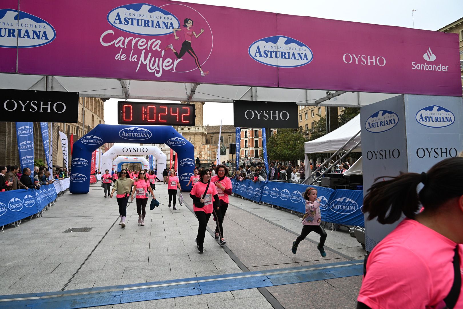 Todas las fotos de la Carrera de la Mujer de Zaragoza 2023. 6498