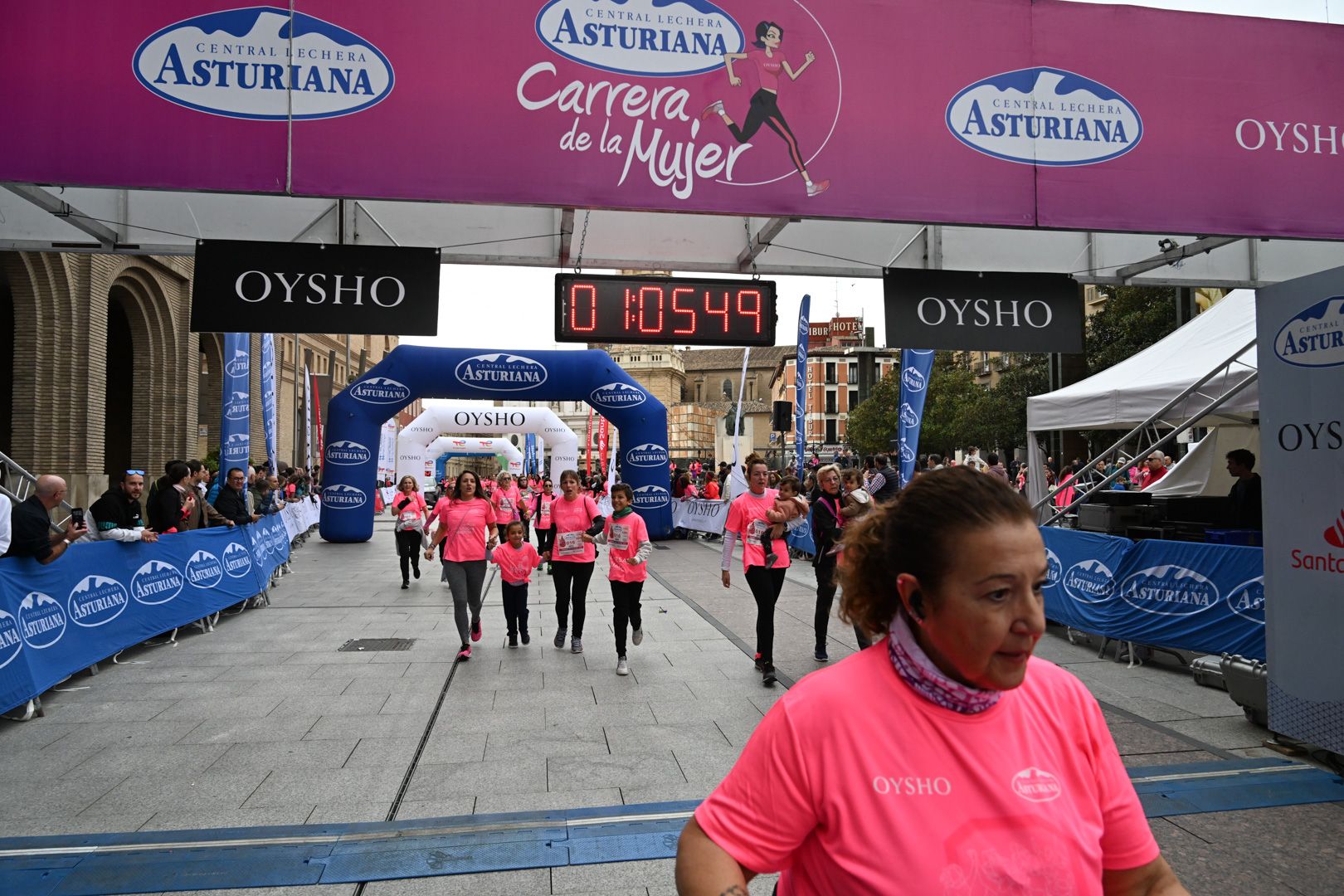 Todas las fotos de la Carrera de la Mujer de Zaragoza 2023. 6726