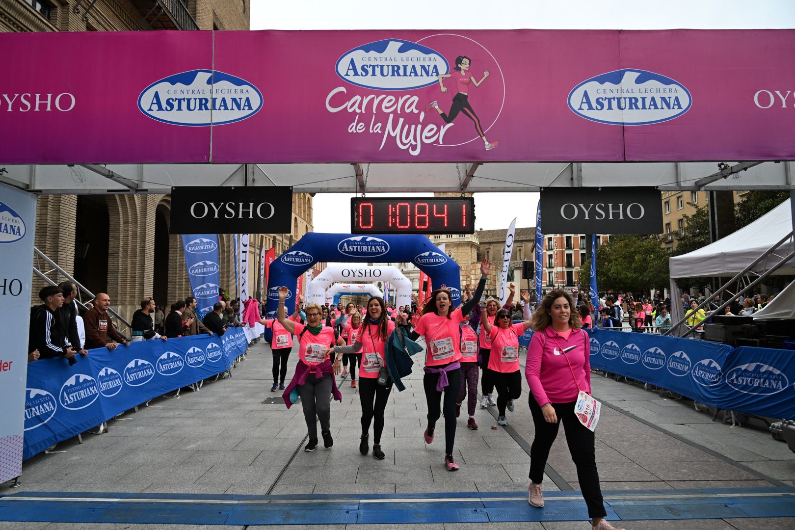 Todas las fotos de la Carrera de la Mujer de Zaragoza 2023. 6970