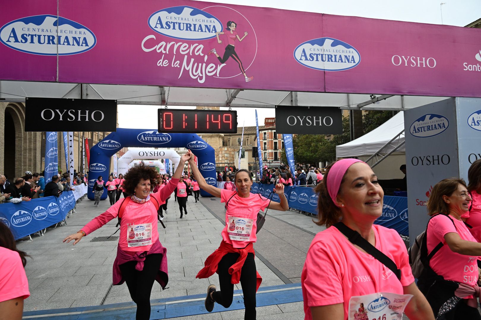 Todas las fotos de la Carrera de la Mujer de Zaragoza 2023. 7218