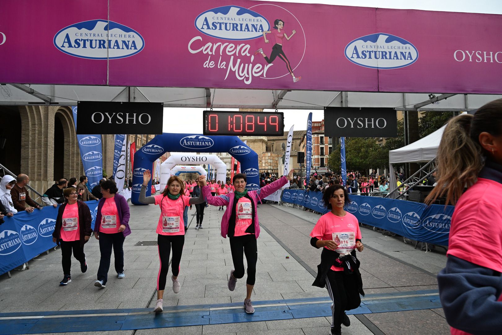 Todas las fotos de la Carrera de la Mujer de Zaragoza 2023. 6979
