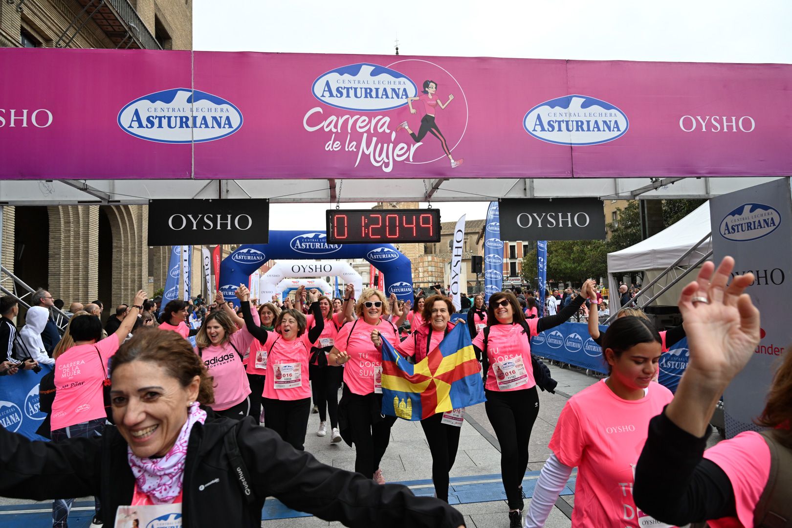 Todas las fotos de la Carrera de la Mujer de Zaragoza 2023. 7956