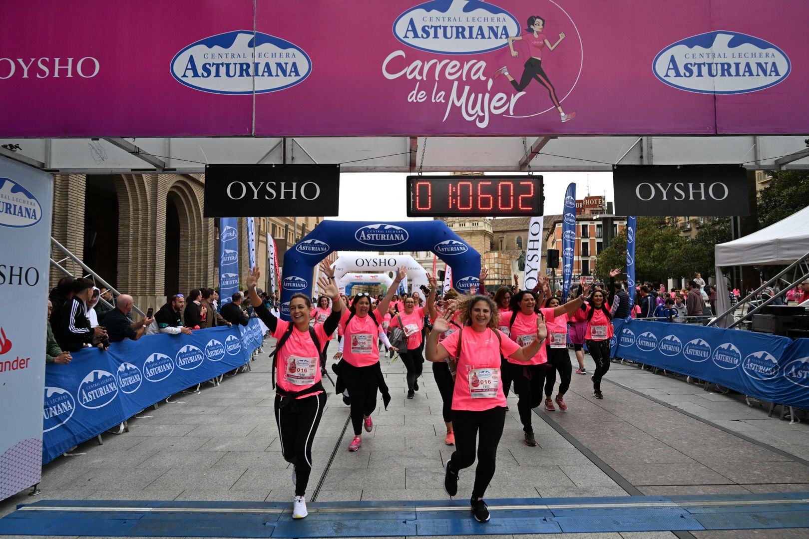 Todas las fotos de la Carrera de la Mujer de Zaragoza 2023. 6742