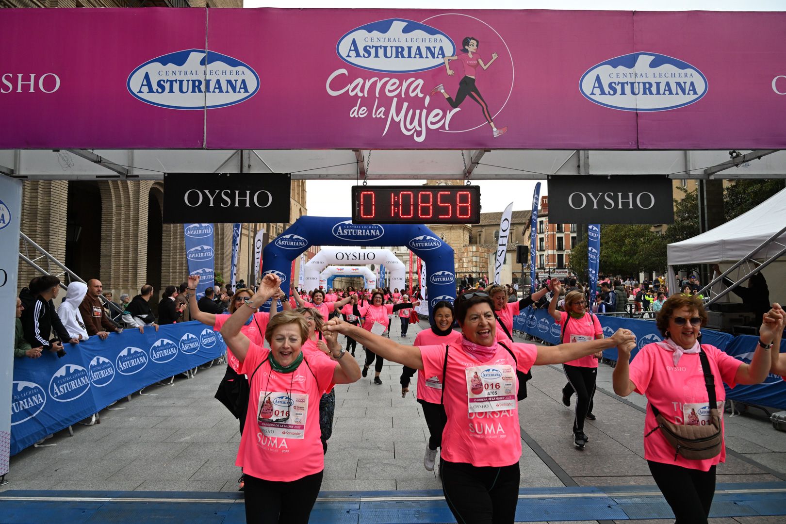 Todas las fotos de la Carrera de la Mujer de Zaragoza 2023. 6991
