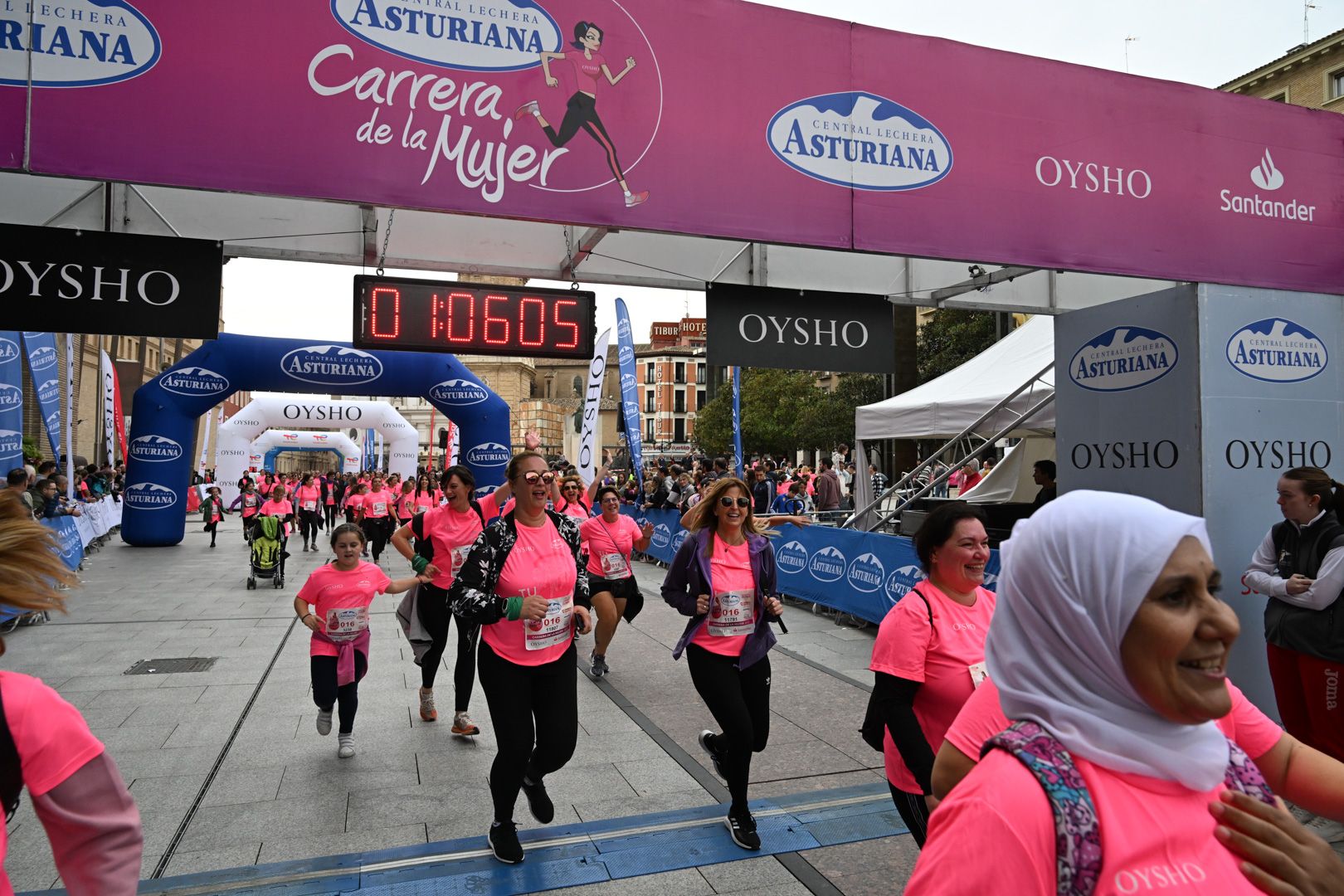 Todas las fotos de la Carrera de la Mujer de Zaragoza 2023. 6750