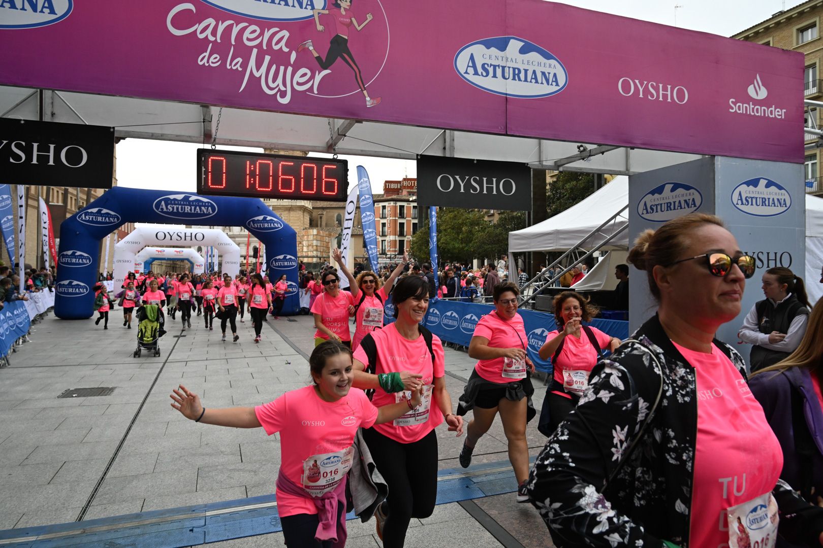 Todas las fotos de la Carrera de la Mujer de Zaragoza 2023. 6753