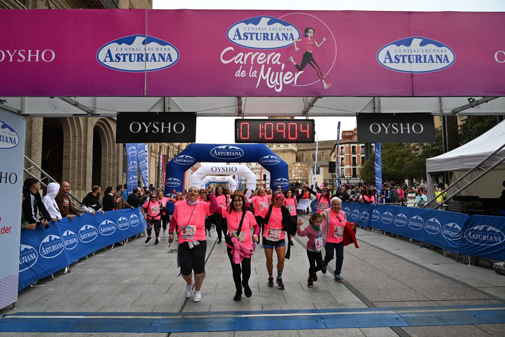 Todas las fotos de la Carrera de la Mujer de Zaragoza 2023. 6999