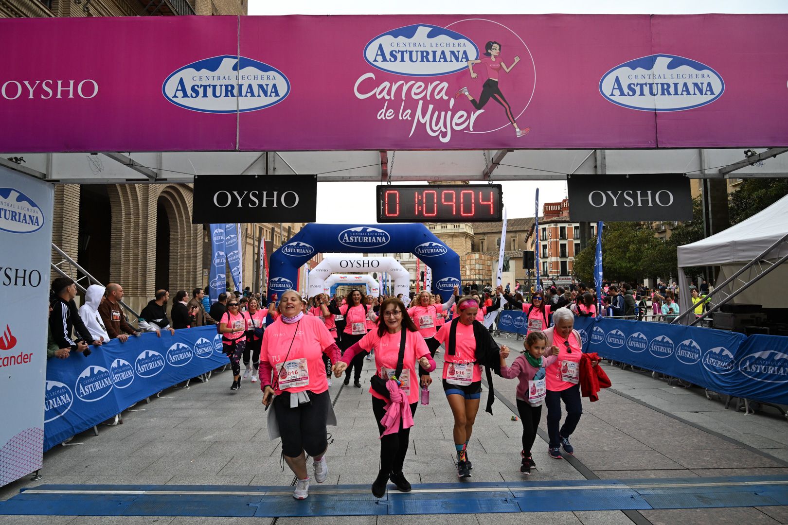 Todas las fotos de la Carrera de la Mujer de Zaragoza 2023. 7000