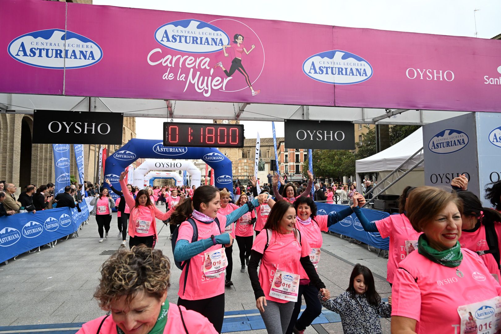 Todas las fotos de la Carrera de la Mujer de Zaragoza 2023. 7749