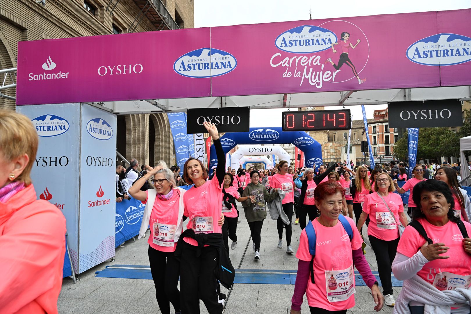 Todas las fotos de la Carrera de la Mujer de Zaragoza 2023. 8024