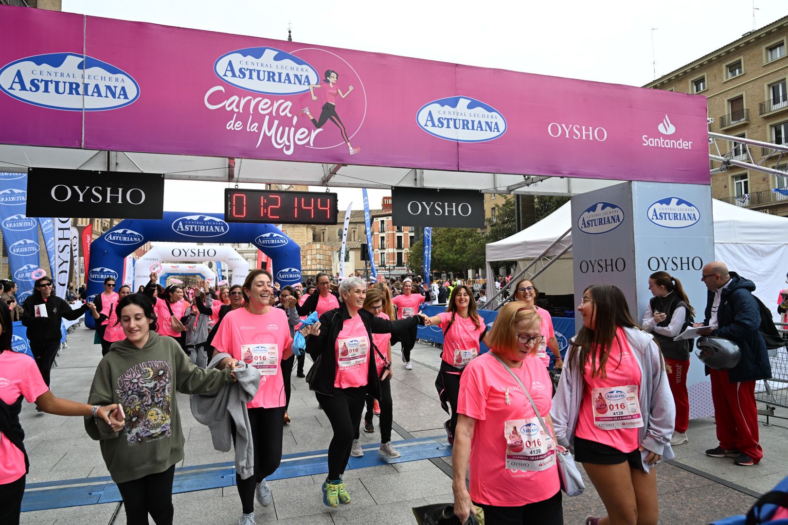 Todas las fotos de la Carrera de la Mujer de Zaragoza 2023. 8027