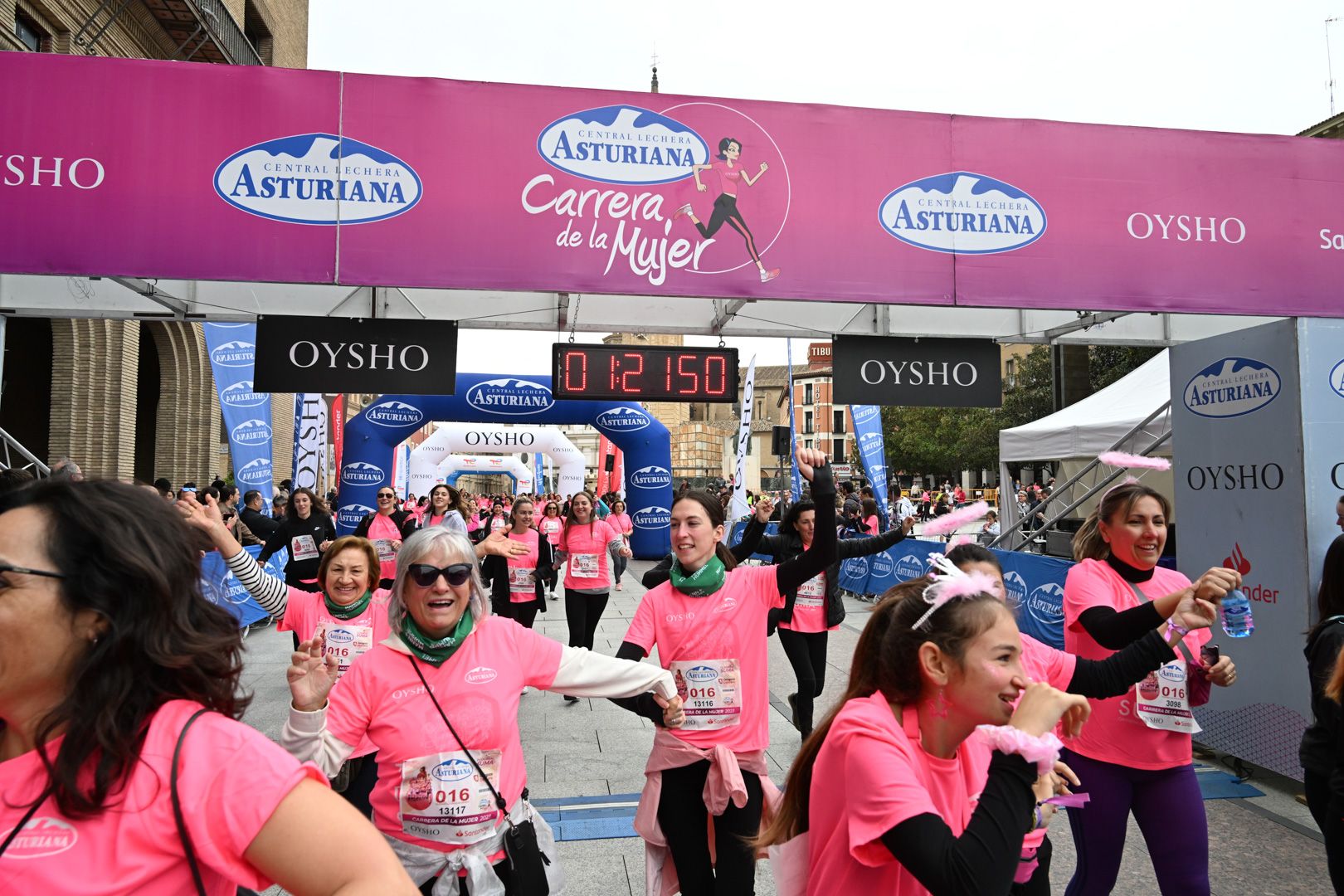 Todas las fotos de la Carrera de la Mujer de Zaragoza 2023. 8033