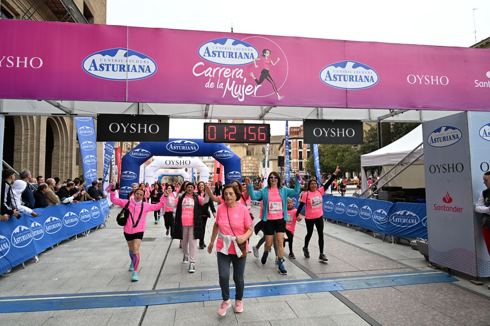 Todas las fotos de la Carrera de la Mujer de Zaragoza 2023. 8039