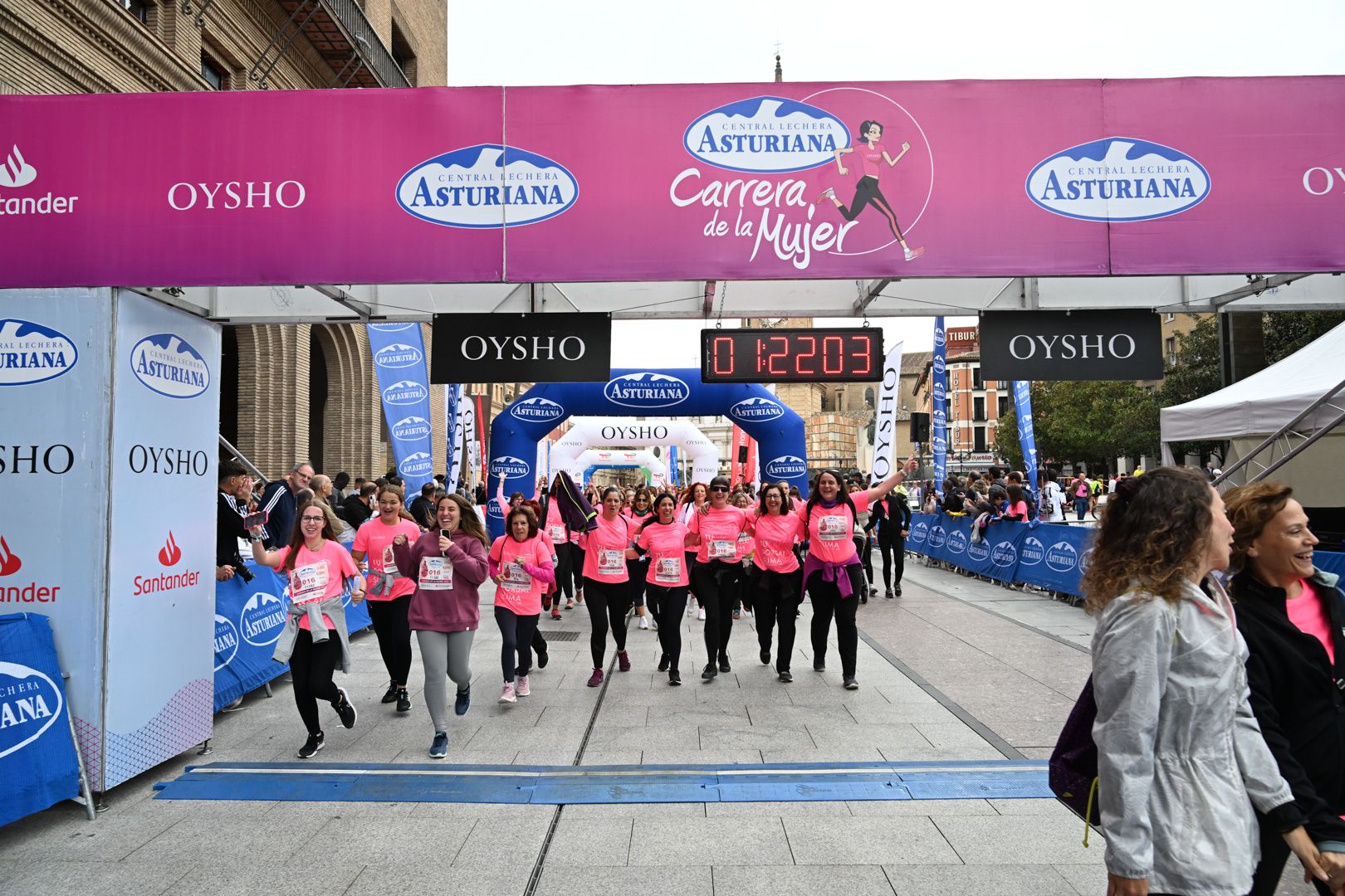 Todas las fotos de la Carrera de la Mujer de Zaragoza 2023. 8045
