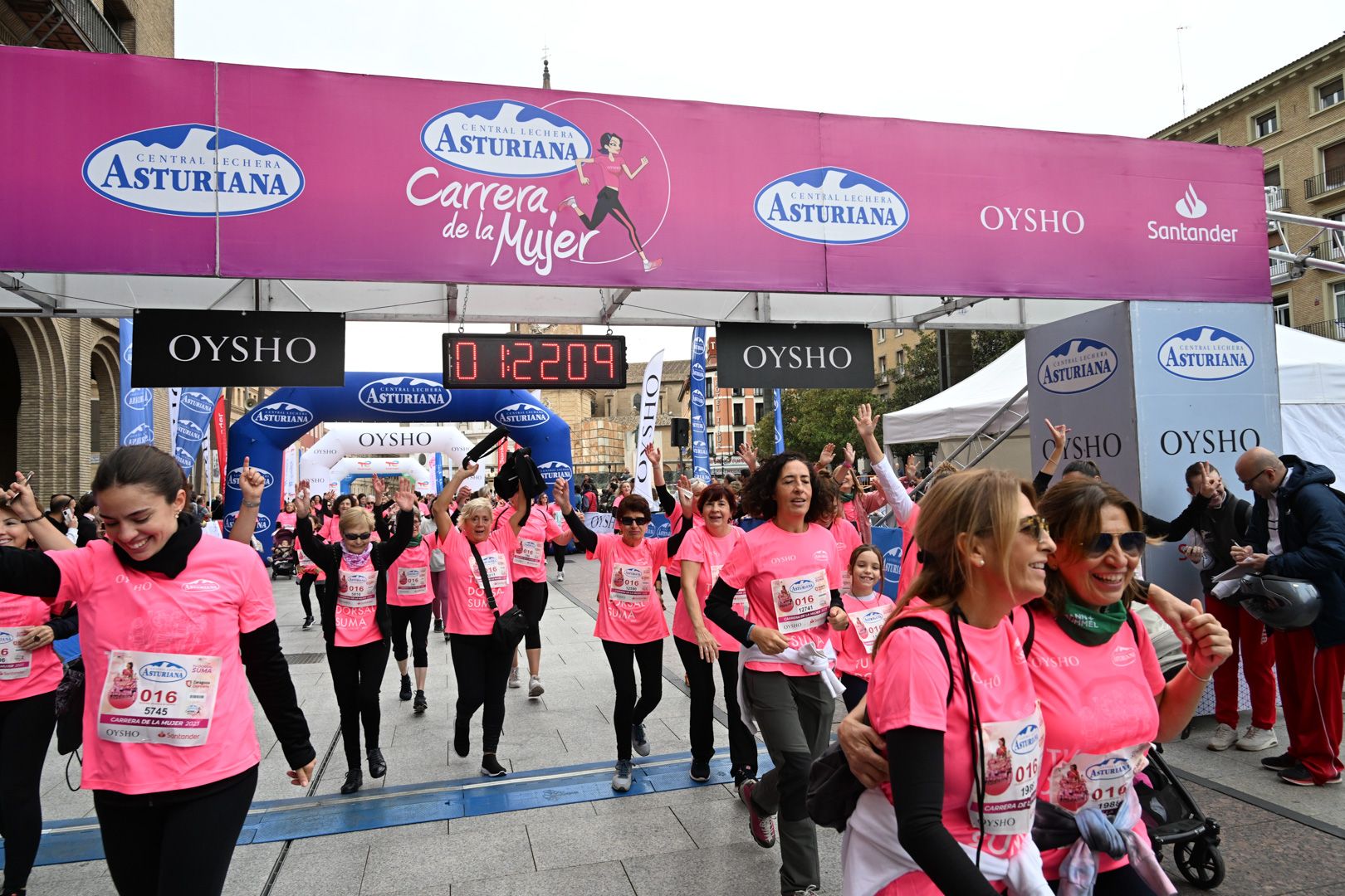 Todas las fotos de la Carrera de la Mujer de Zaragoza 2023. 8057