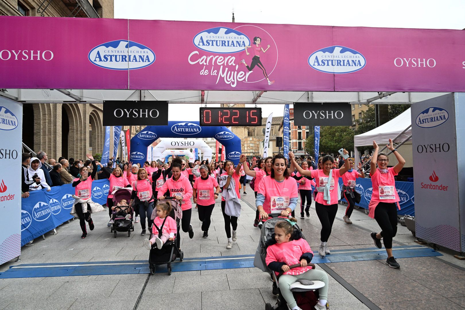 Todas las fotos de la Carrera de la Mujer de Zaragoza 2023. 8066