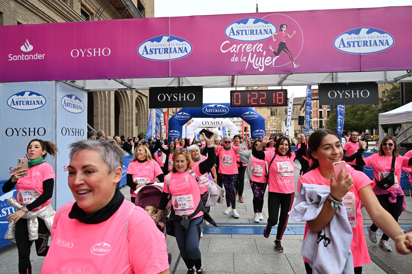 Todas las fotos de la Carrera de la Mujer de Zaragoza 2023. 8070