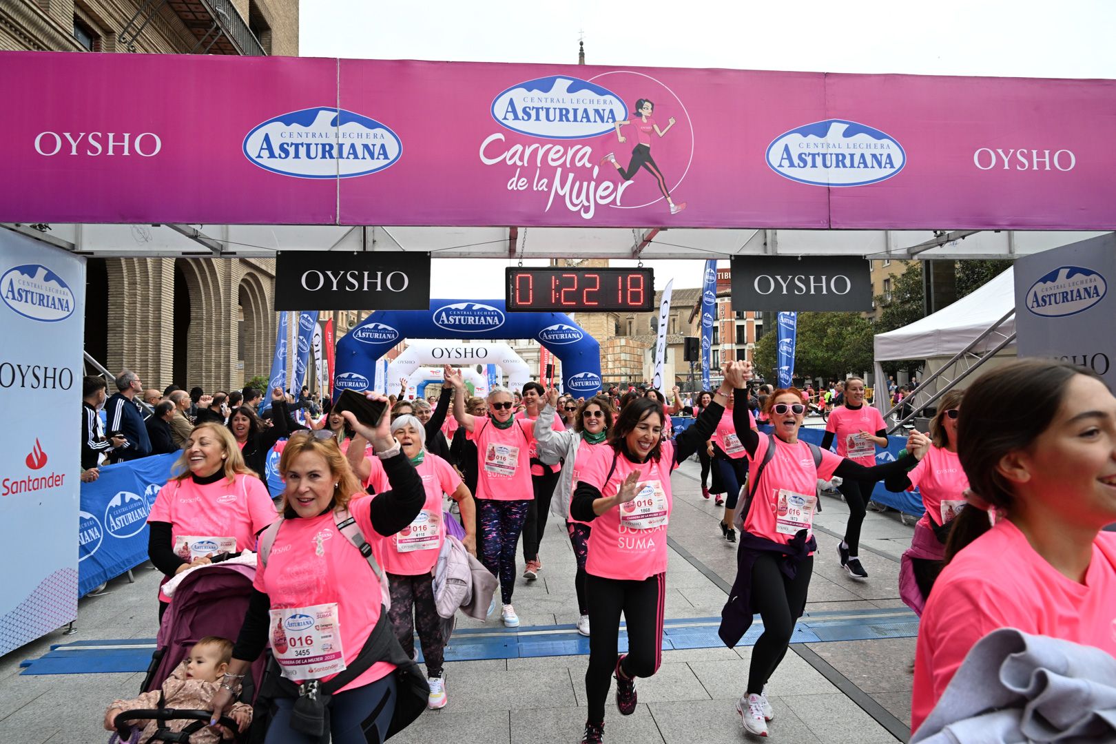 Todas las fotos de la Carrera de la Mujer de Zaragoza 2023. 8071