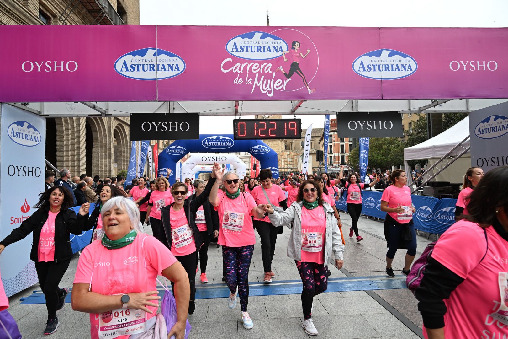 Todas las fotos de la Carrera de la Mujer de Zaragoza 2023. 8074
