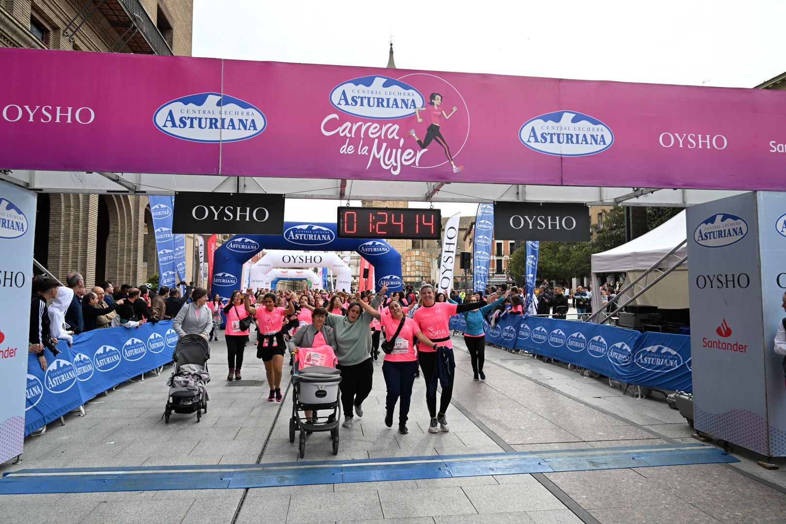 Todas las fotos de la Carrera de la Mujer de Zaragoza 2023. 8214