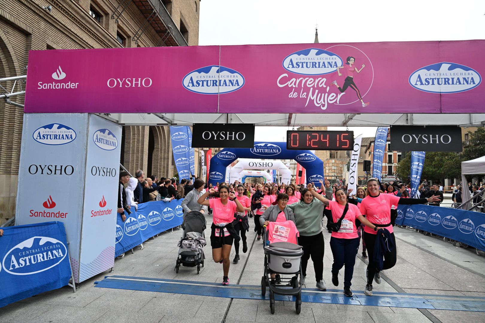 Todas las fotos de la Carrera de la Mujer de Zaragoza 2023. 8215