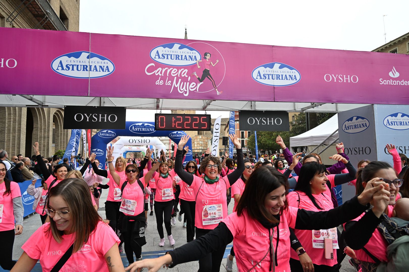 Todas las fotos de la Carrera de la Mujer de Zaragoza 2023. 8086