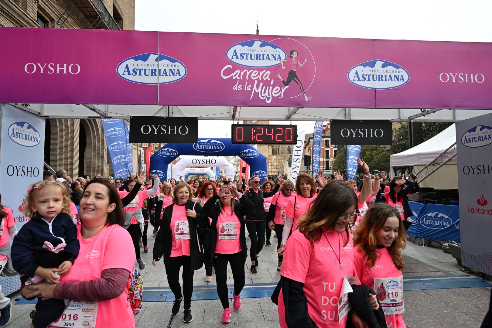 Todas las fotos de la Carrera de la Mujer de Zaragoza 2023. 8221