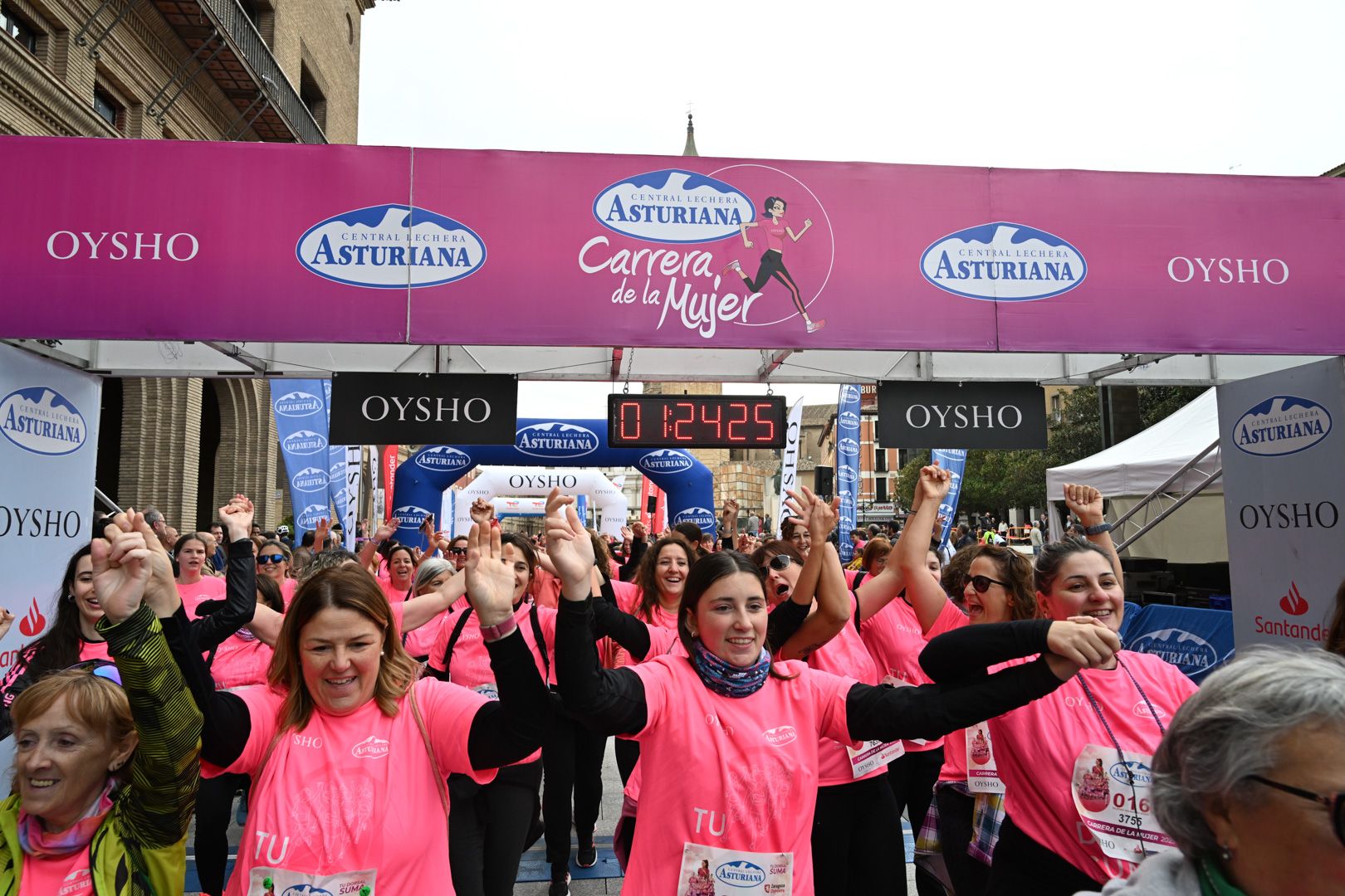 Todas las fotos de la Carrera de la Mujer de Zaragoza 2023. 8228