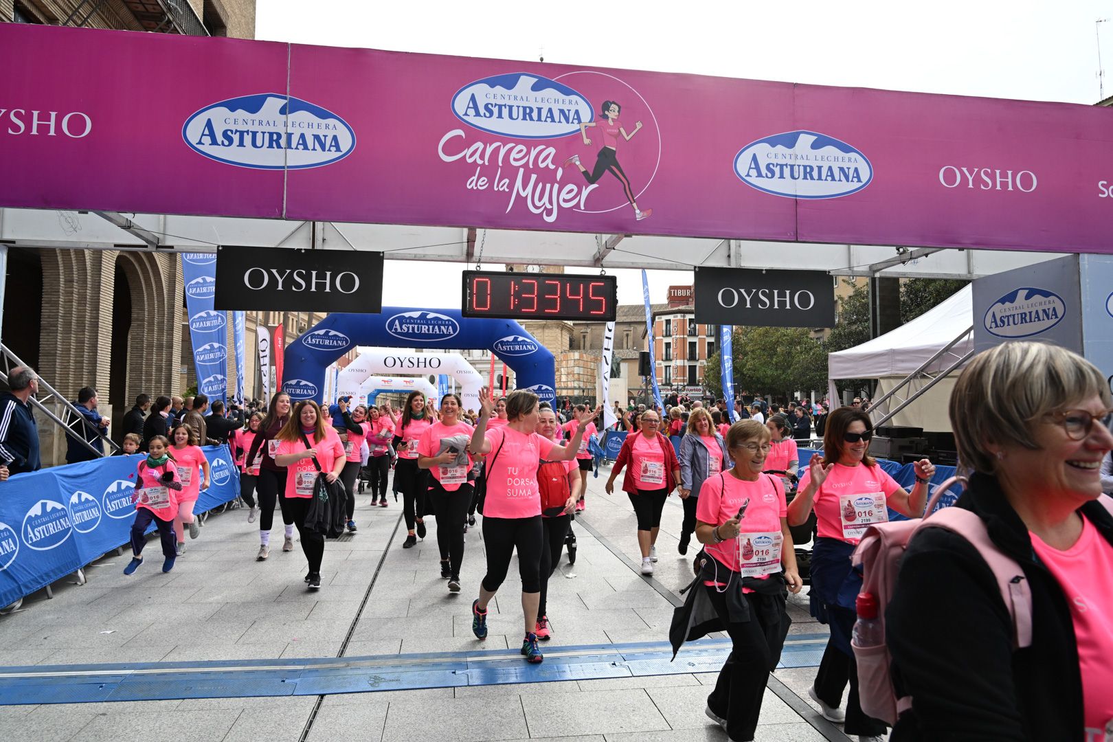 Todas las fotos de la Carrera de la Mujer de Zaragoza 2023. 8957