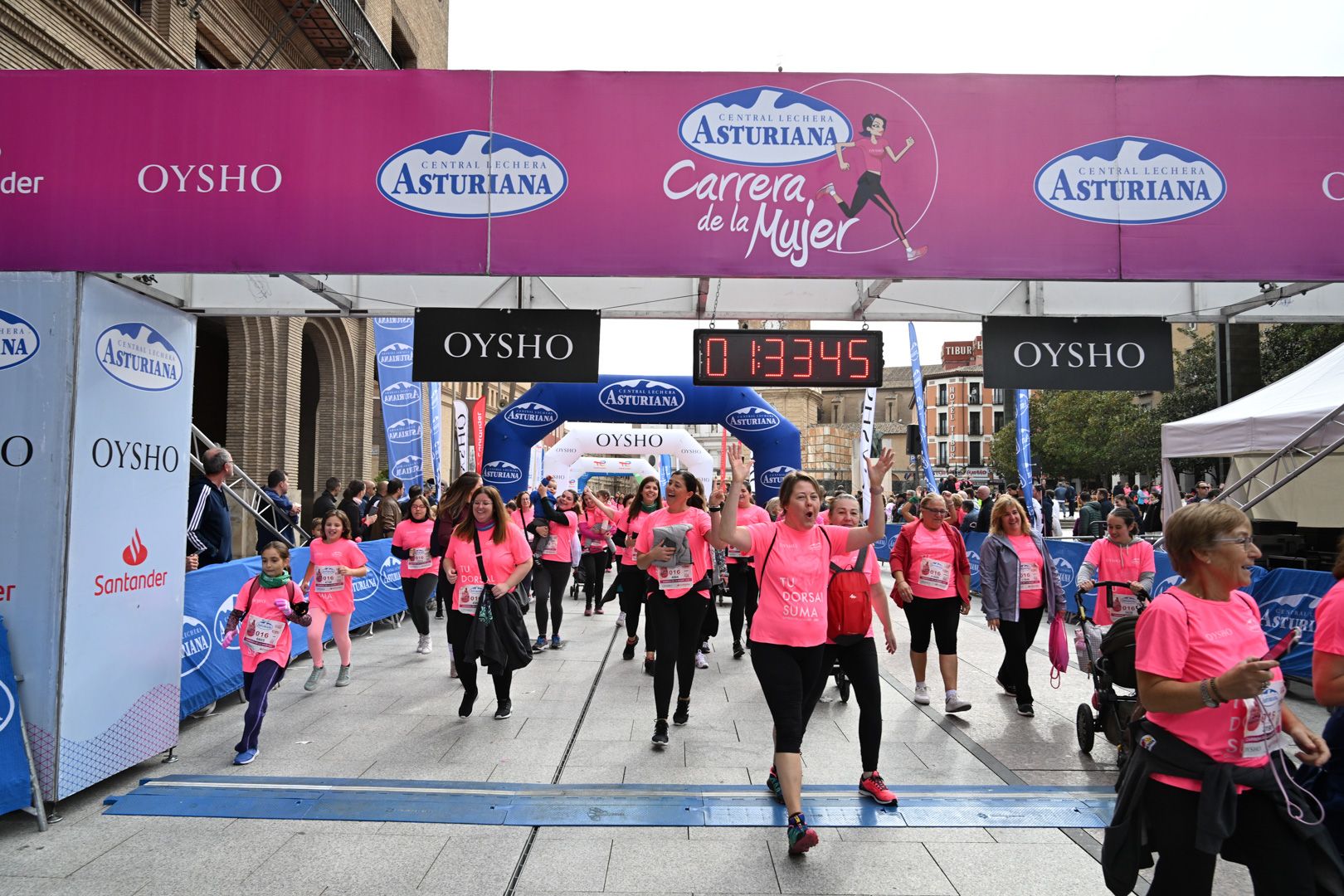 Todas las fotos de la Carrera de la Mujer de Zaragoza 2023. 8958