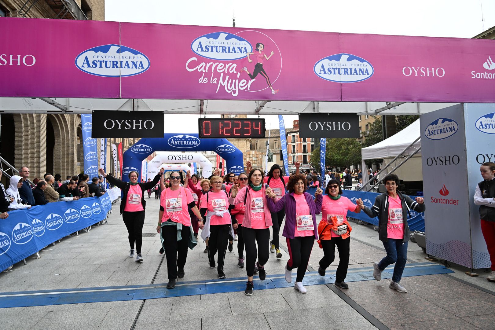 Todas las fotos de la Carrera de la Mujer de Zaragoza 2023. 8098