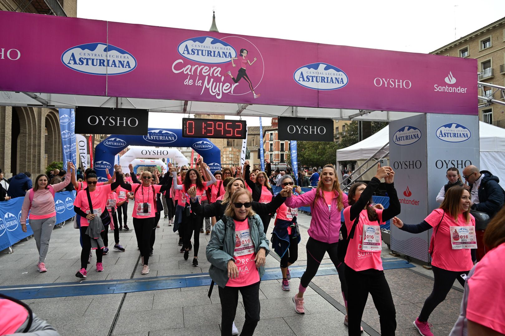 Todas las fotos de la Carrera de la Mujer de Zaragoza 2023. 9451
